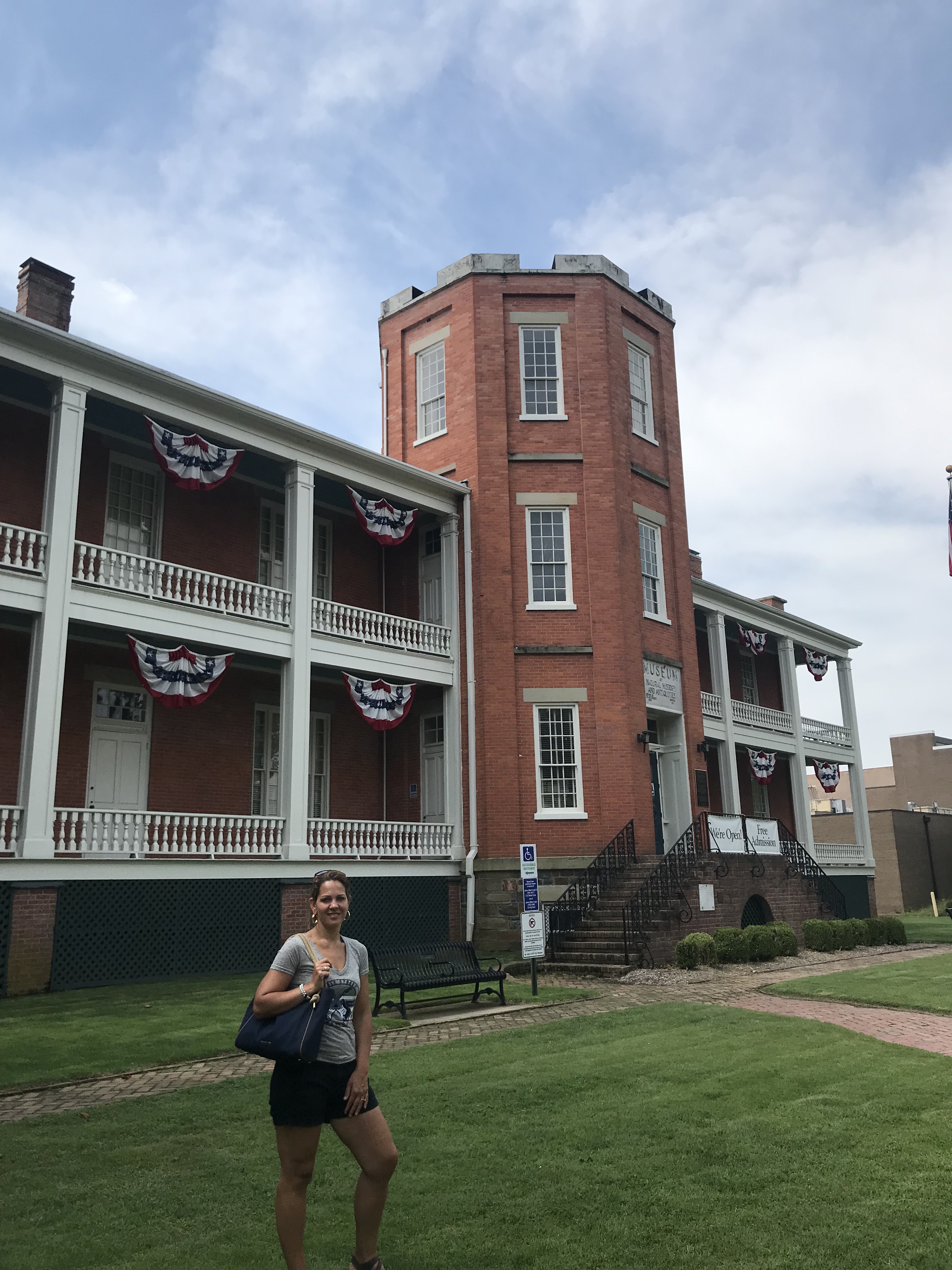 5DCE5FEE-9B23-488B-B7B3-CE895C0371F2