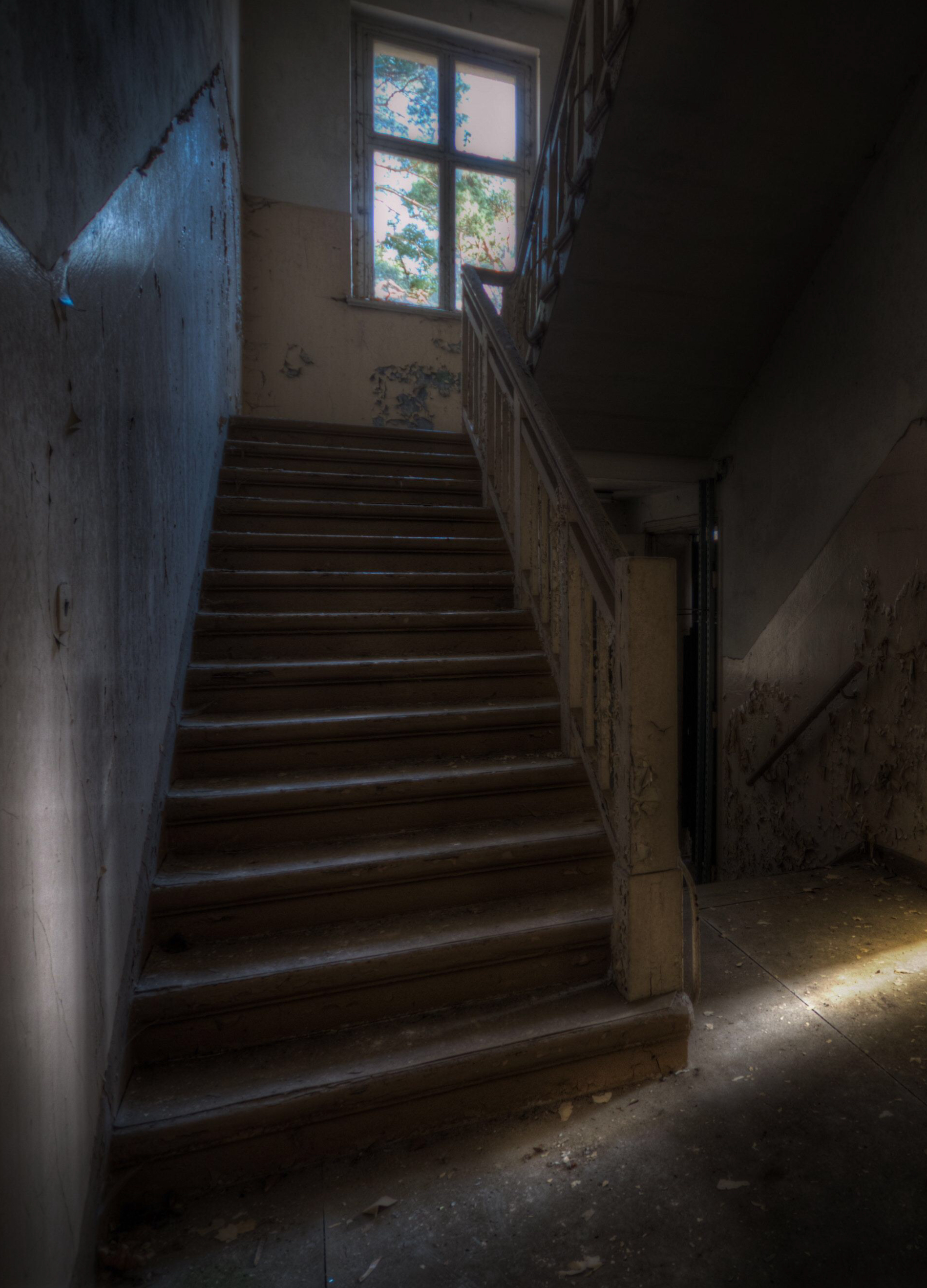 3DB252F8-BC9F-4402-A59D-560B4C0C83EC